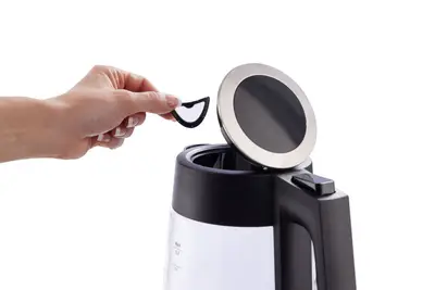 Filter kunder gelqeres ne cajnikun elektrik Gorenje per uje me cilesi me te mire