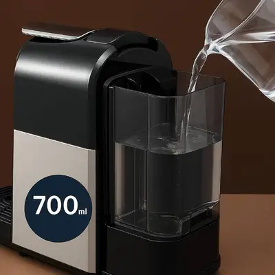 Aparat per kafe me rezervuar uji 700 ml per pergatitje te disa filxhaneve pa rimbushje te shpeshta
