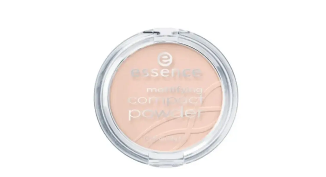 essence mattifying compact powder 04