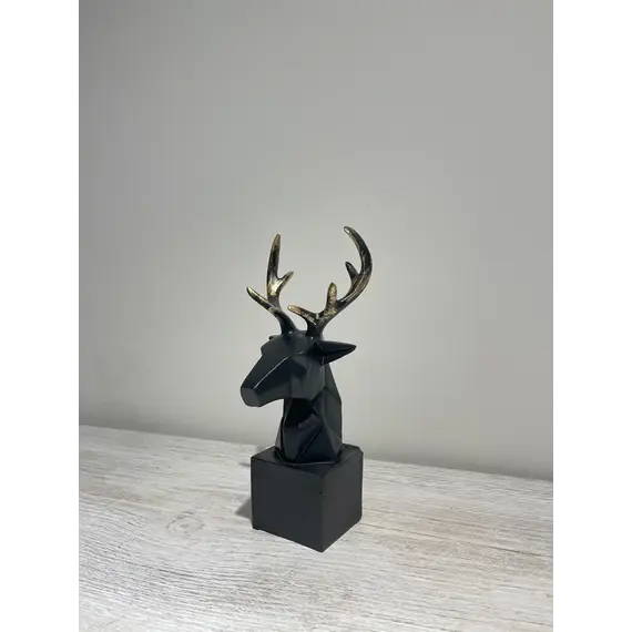 C0107 - Cubic small Deer head